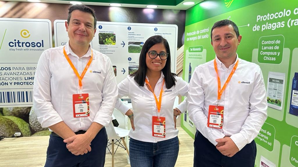 Citrosol-compartió-stand-con-su-distribuidor-en-Colombia,-WEST-QUÍMICA.jpeg